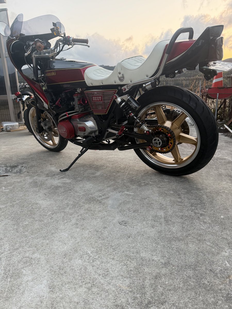 daigou0325's tweet photo. シックスキャスト入れました！！ https://t.co/vO3ZYXjQYv