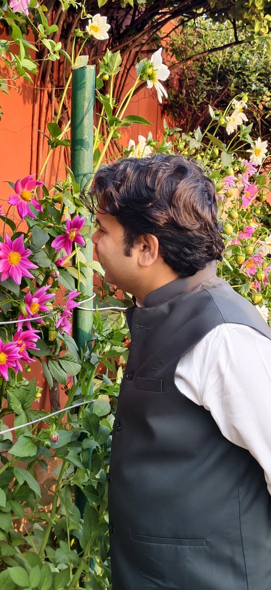 sumitkshukla150's tweet photo. https://t.co/qluxnqzH0o