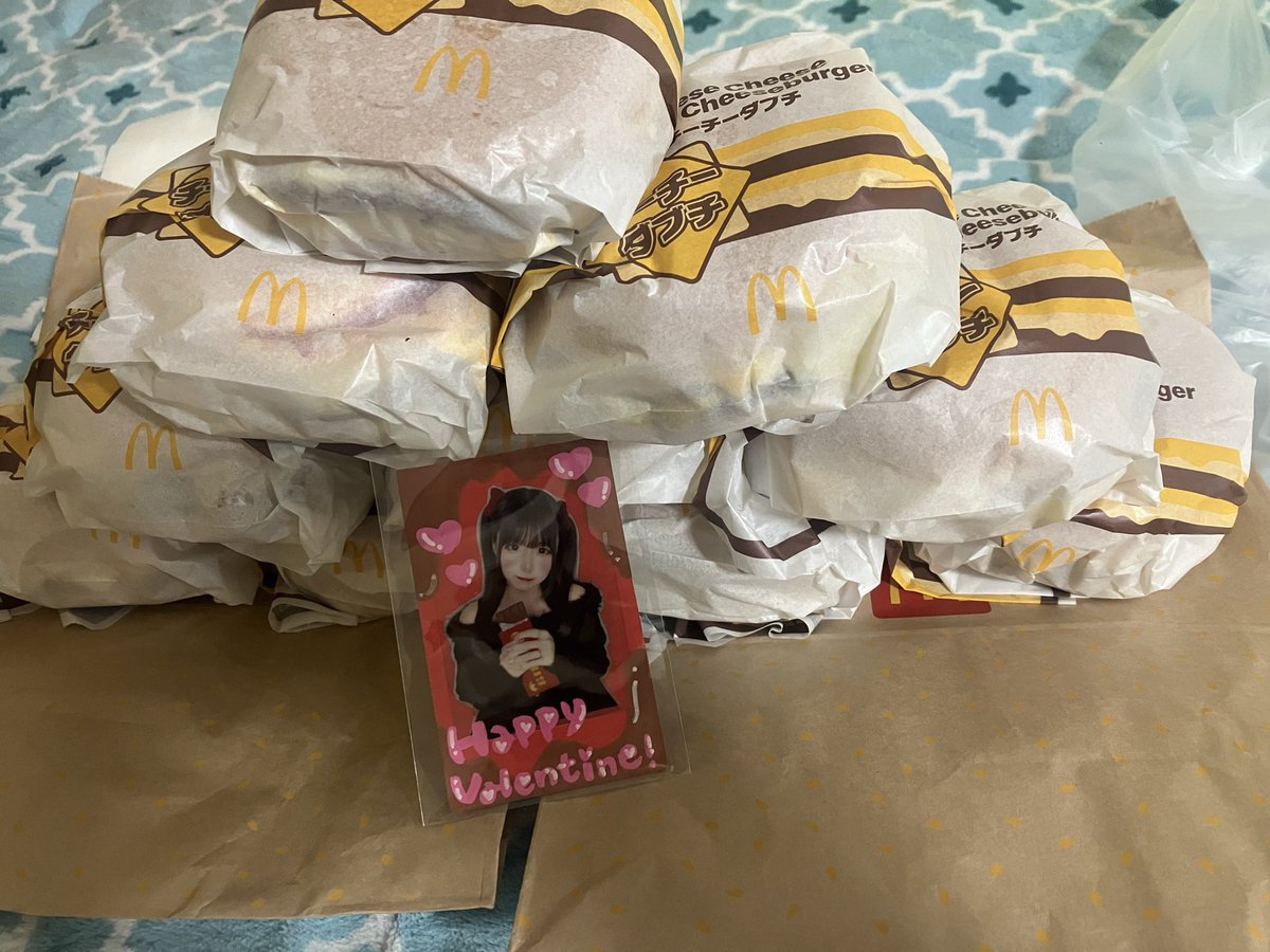 チーチーダブチお供えされててワロタWWWWWW我が神だ。