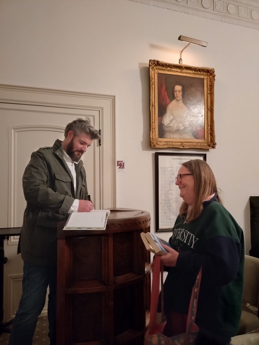 Anna Blight tweet media