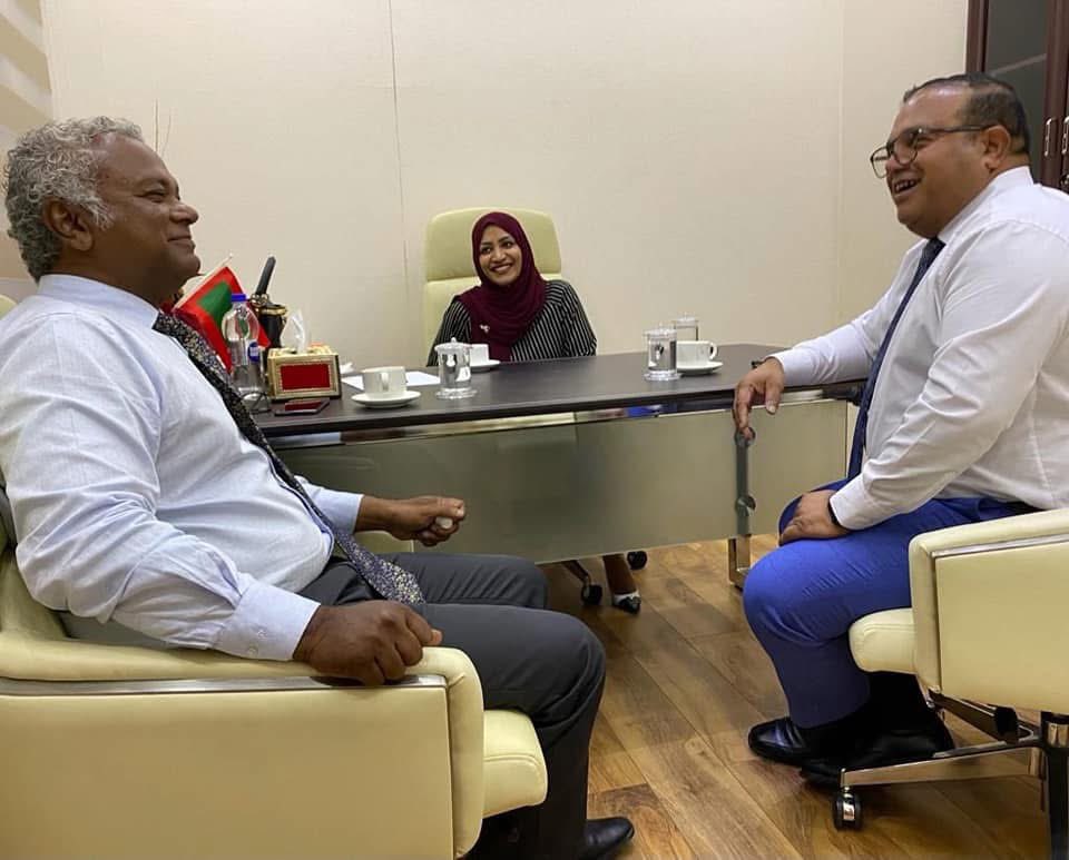 MDP ge 2 mugaabey 
Thiya party halaa ku kurumuge emme ishkon uley 2 mugaabey 
Rayithun thiya meehun dhakaa vahaka Mihar thiya party meehun gabooleh nukurey