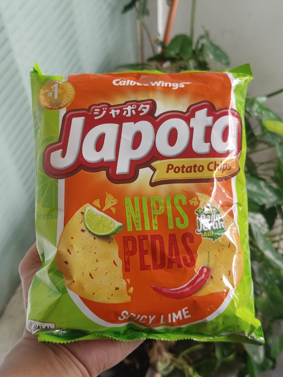 Widino's tweet image. Suka yang kiri apa kanan?