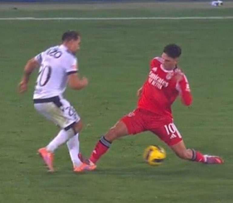 𝙑𝙞𝙩𝙞𝙣𝙞𝙣𝙝𝙤🇵🇹 #VitinhaBallondOr #MoffiOut tweet media