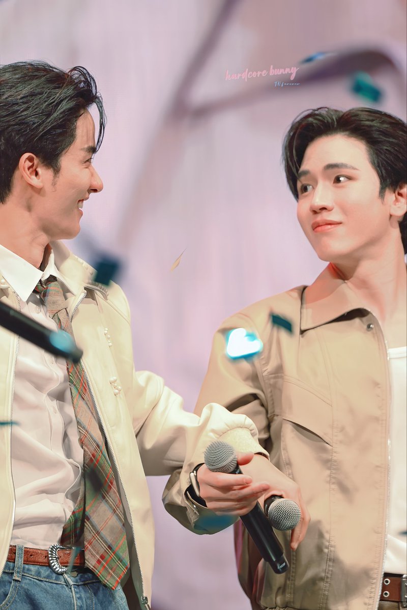 小手拉小手

TAYNEW LIVE IN TOKYO D2

#GMMTVFANFEST2026JP 
#Tawan_V 
#Newwiee
#TayNew #เตนิว