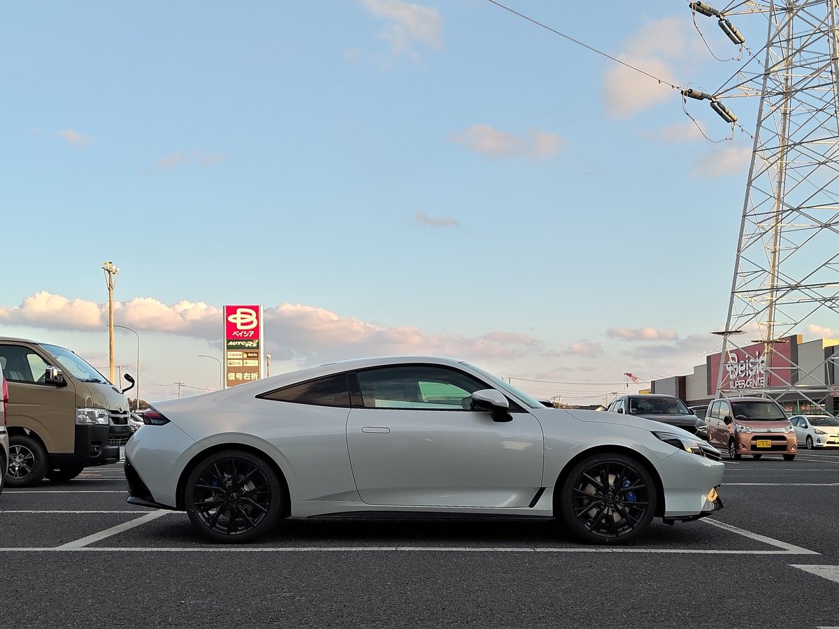 NAO99664's tweet photo. とりあえず、コーティングします✨️
FL5の時に貰った3,000円引き券が使えてラッキー✌
#プレリュード
#EXKeePer https://t.co/hYrfkIYYMy