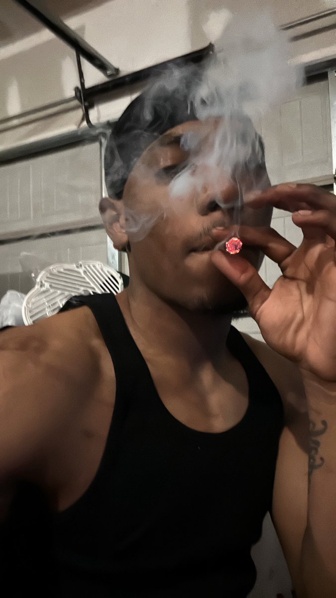 backupprnstr's tweet photo. Quick luh post cause it’s my birthday so why not 🙌🙌 https://t.co/3imyooor9D