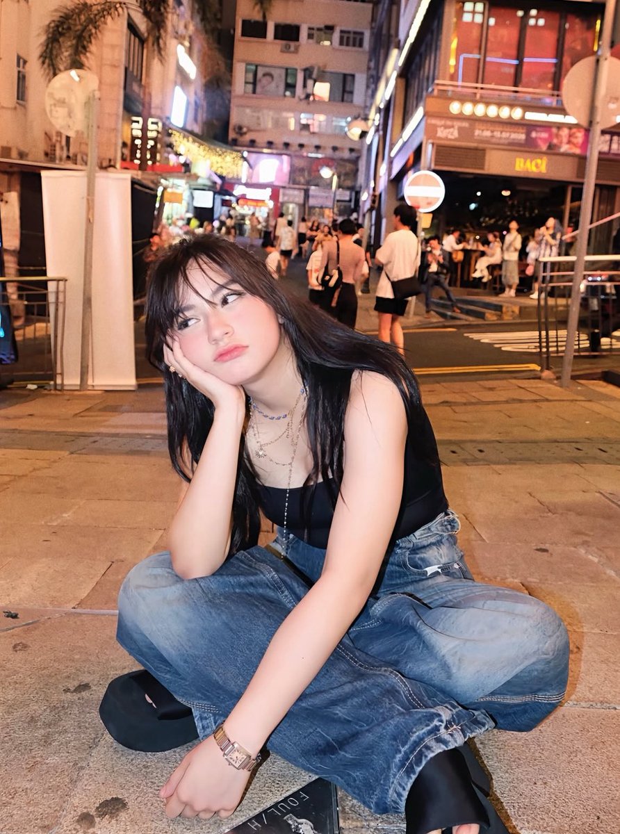 trixiacancino_'s tweet photo. ang dami ko na iniisip. dumagdag pa si @Asdfghiyk sa iisipin ko kung sino siya. 

JILLIAN Day

#JillianWard 
#PBBCollab20RoadToBigNight https://t.co/Ogk7abHMrB