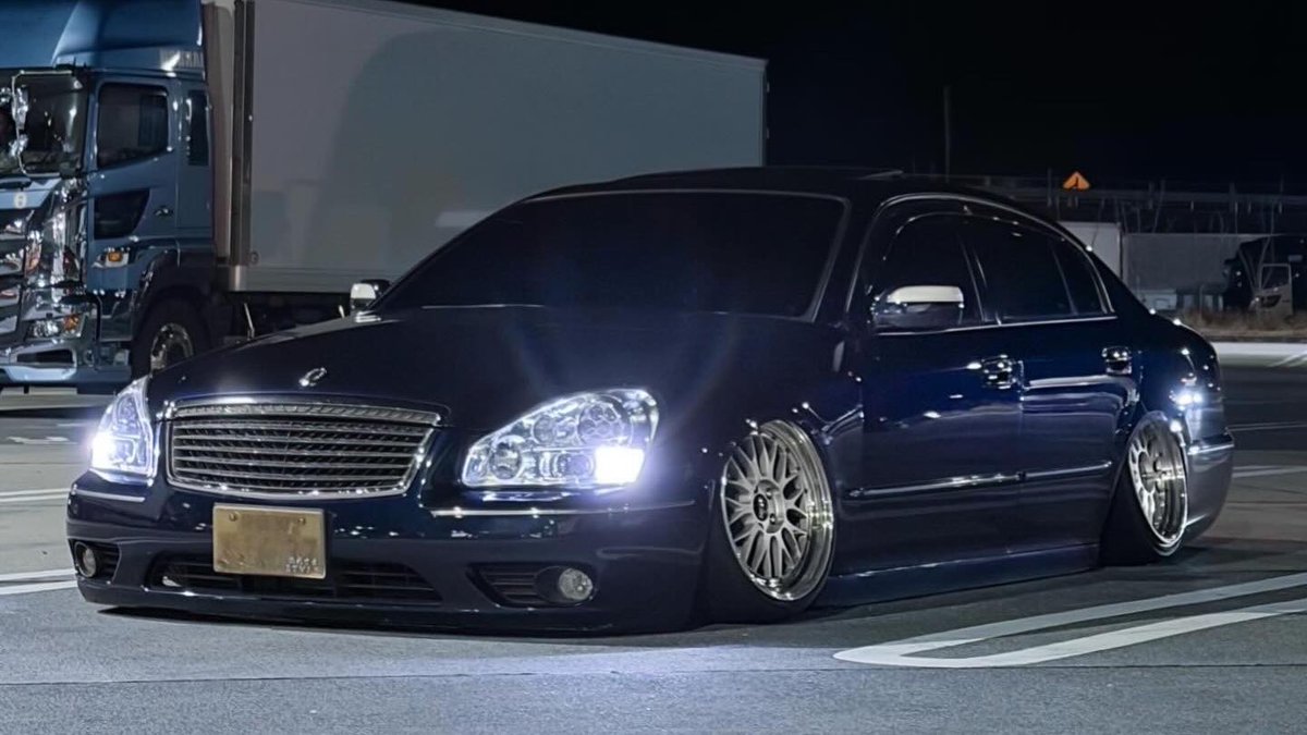 j_hg_9000's tweet photo. NISSAN CIMA https://t.co/3ZzvijCzwp