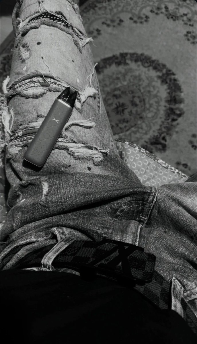 Findom Expert 💶😂 tweet media