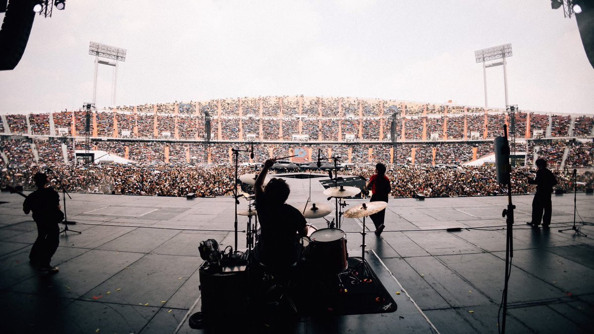 thefreehandband tweet media