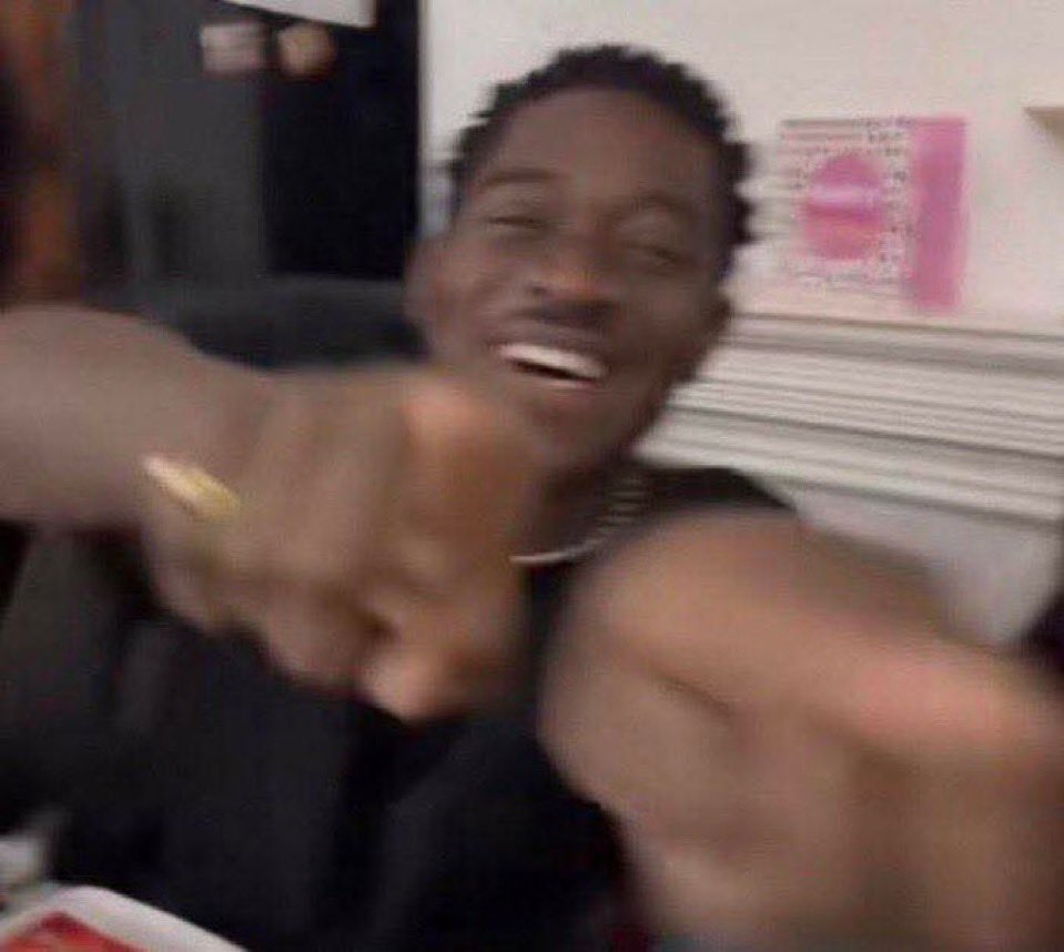 <a href="/FabrizioRomano/">Fabrizio Romano</a> The master of mind-games😂