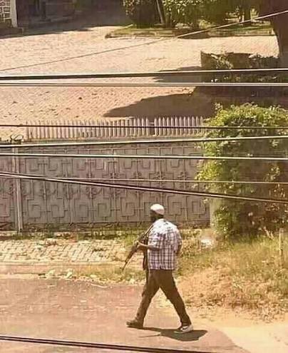 Savasec's tweet image. R.I.P Hamza kiukwei kifo chako cha kishujaa kiliwaliza wengi.