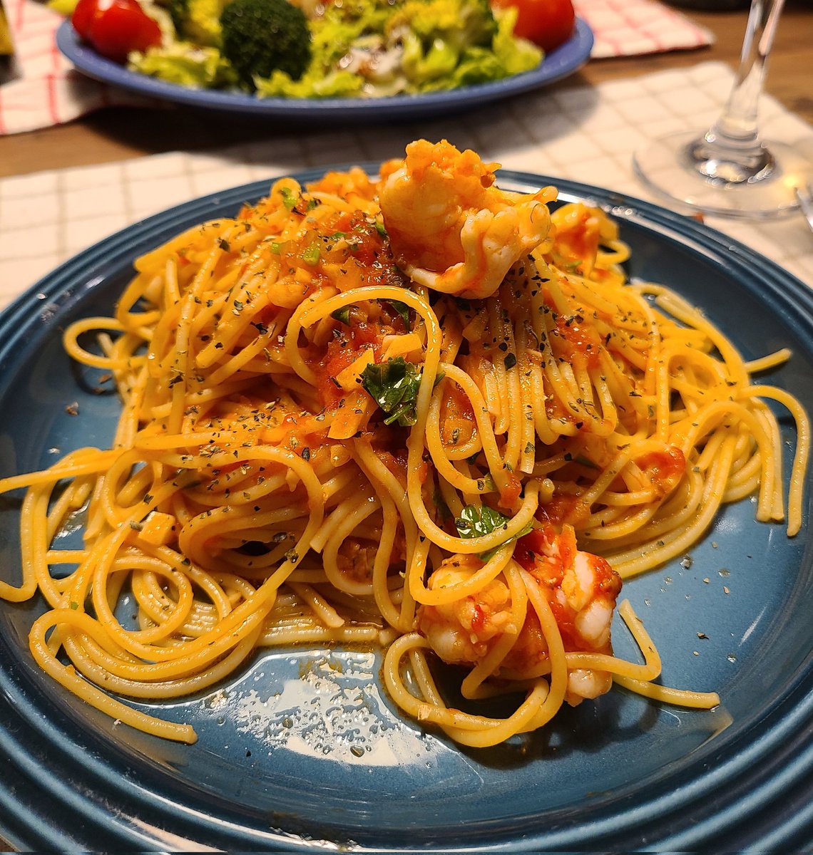 今日はこちらでした！！大人数で弾くことを想定されている曲を少人数で弾くのは大変だし難しいですが、山下大樹さんを始めとする素晴らしい皆さんからパワーと刺激を貰いながら楽しく弾かせていただきました！！
2枚目は最近作った美味しいエビパスタです。美味しかったです。