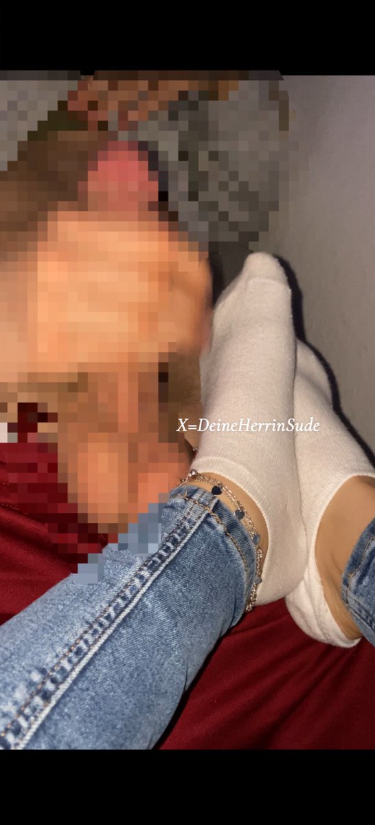 Christen fasten für mich seit letzter Woche 😂
Jetzt seid ihr Muslime dran, kleine Iftar-Bettler.  
Kein Datteln heute Abend – stattdessen meine verschwitzten Socken als Belohnung + Alphas 💦 drauf

Wer bricht als Erster? DM + 30€ Eintritt.  
#RamadanSlave #Herrin #Zahlsklave