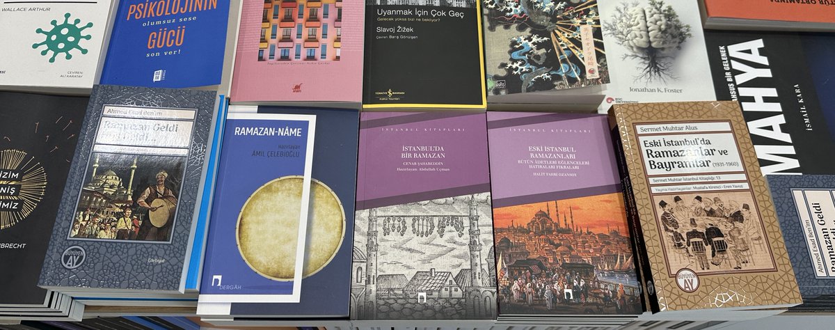 Ramazan ayı seçkisi. Üsküdar  1727 Kitap Kafe