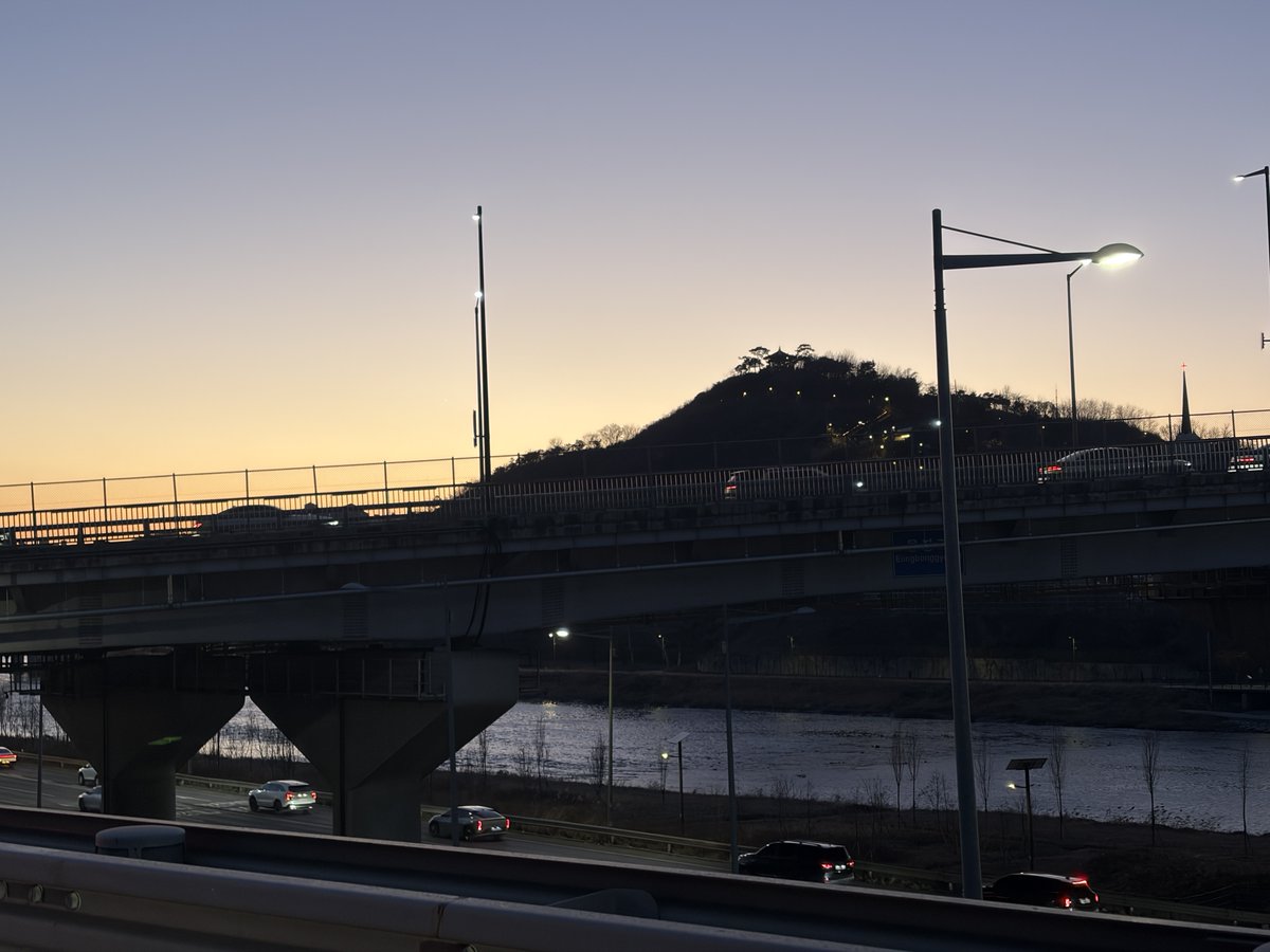 260222 18:37 💙🫧

: 📸
: it's beautiful now