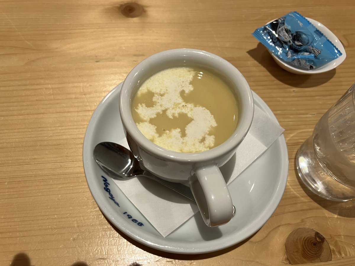 晩飯のコーンスープ(・∀・)
