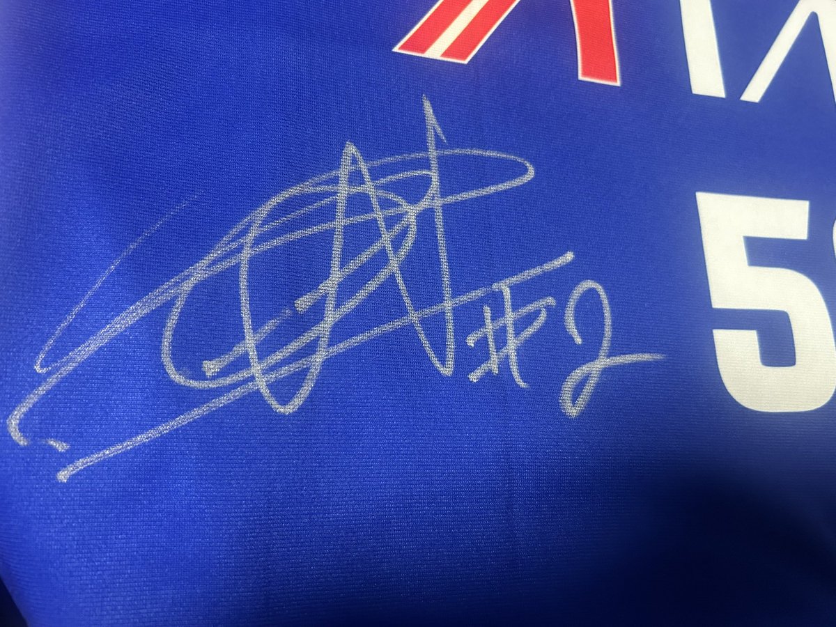 今日はワッツ勝って最下位脱出🏀 憲伸からサイン貰ったし 気分良く1