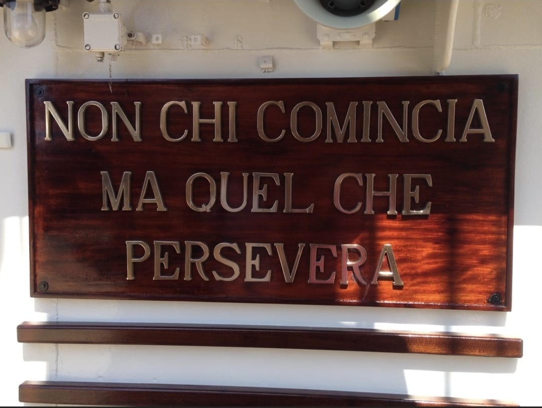 Buon 95° compleanno alla nave più bella del mondo! 

La nave scuola #AmerigoVespucci è l'unità più anziana in servizio nella Marina Militare.

Progettata da l'allora maggiore del Genio Navale Francesco Rotundi, la nave è stata varata il 22 febbraio 1931 a Castellammare di Stabia.