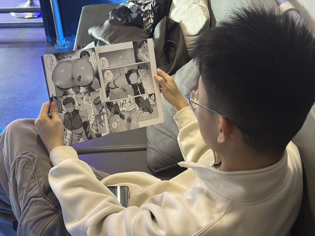 冰淇淋流泪 tweet media