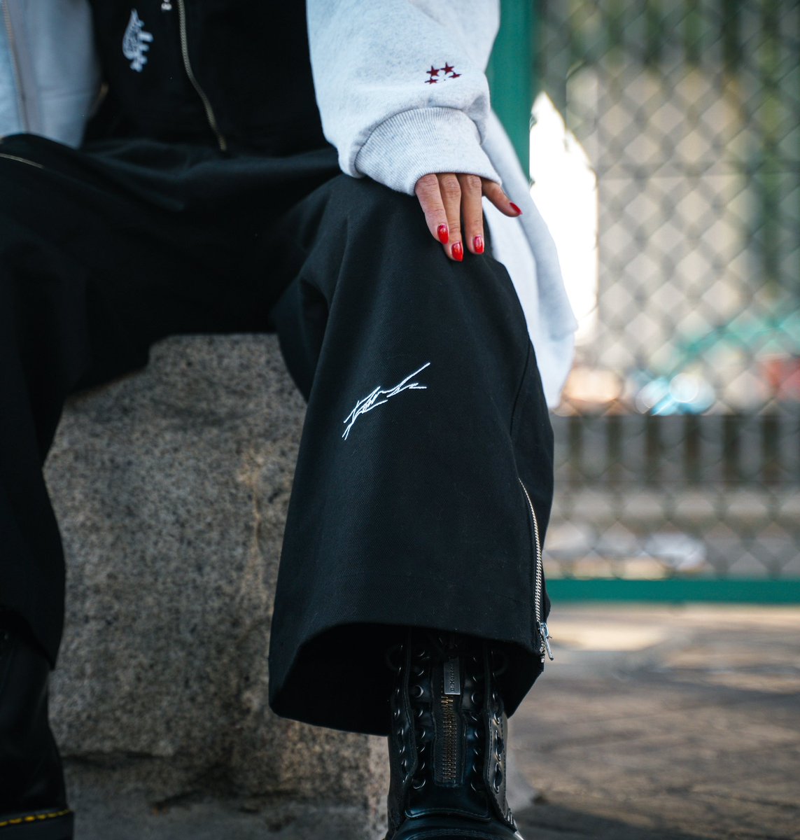 【Pre Order】
ANOVERLAY × SMACK ENGINEER 
"REVERB OVERALL"

先行予約受付中
受付期間は2/28迄!!!

workaholic.base.ec/items/136327530