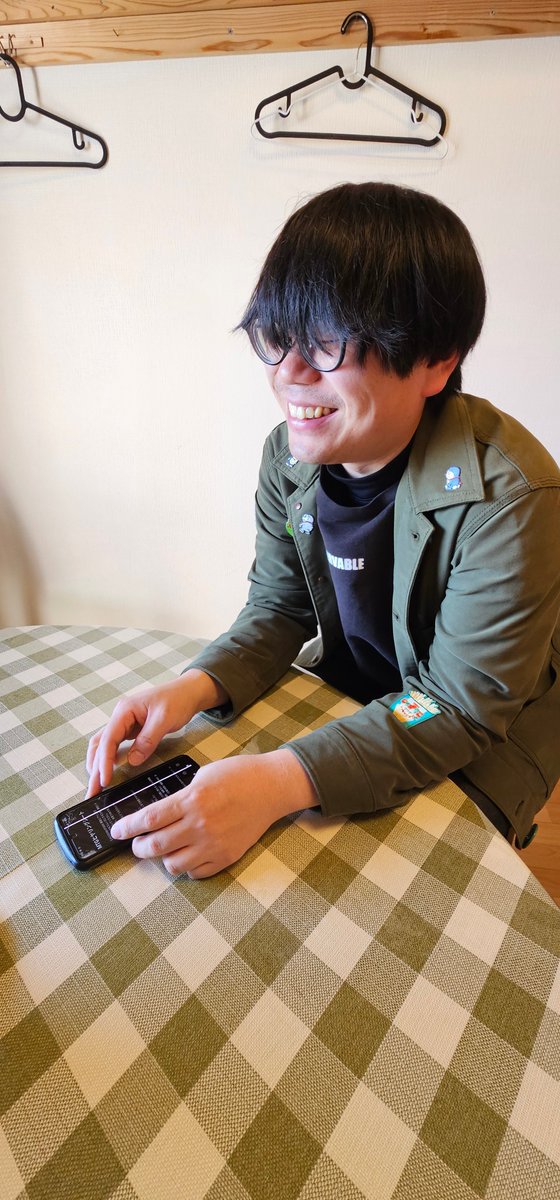 Hunpopa's tweet photo. これはウチの今後のブランディングや活動のやり方にについての
ミーティング進行をしてくれているkeimaと
カメラを向けられると自然体0%になるS.P.

俺の写真？ないよ(FUMA) https://t.co/Sx4R0iBzVg