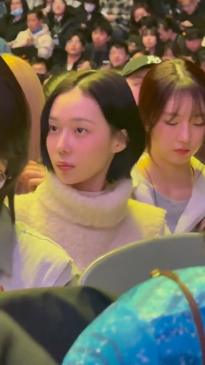 แล้วแม่เจสกับน้องหนาวไปดูคอนไอเดิล ได้ทักทายกันมั้ยคะ 😭😭