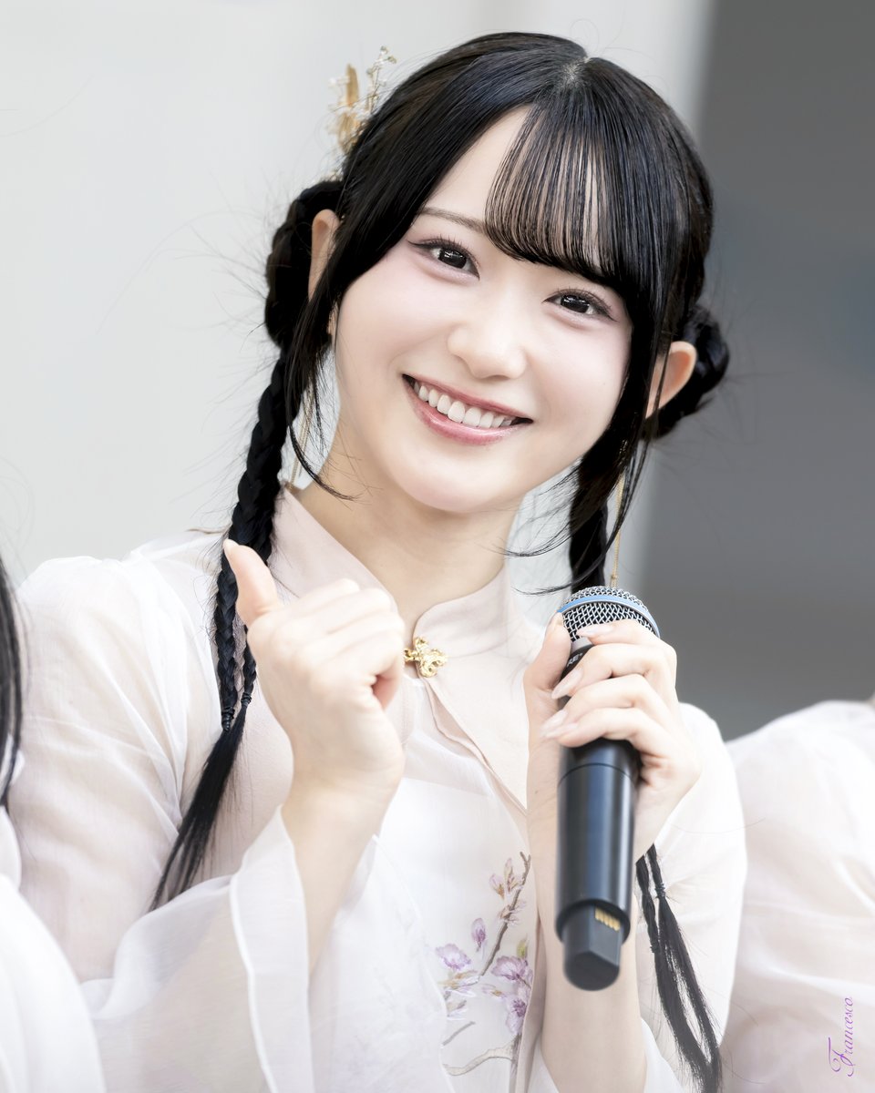 この瞬間は本物 This Moment Is Real Rain Tree 橋本真希