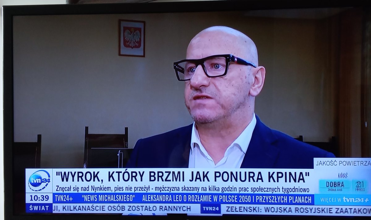 Pies nie przeżył. Oprawca skazany na prace społeczne! Gdzie my q... żyjemy⁉️⁉️
Ale spoko, mamy w sejmie ok. 70 osób (komisje, zespół), które mają zająć się sprawą ochrony zwierząt. Tak, kiedyś, w przyszłości 🤬🤬🤬