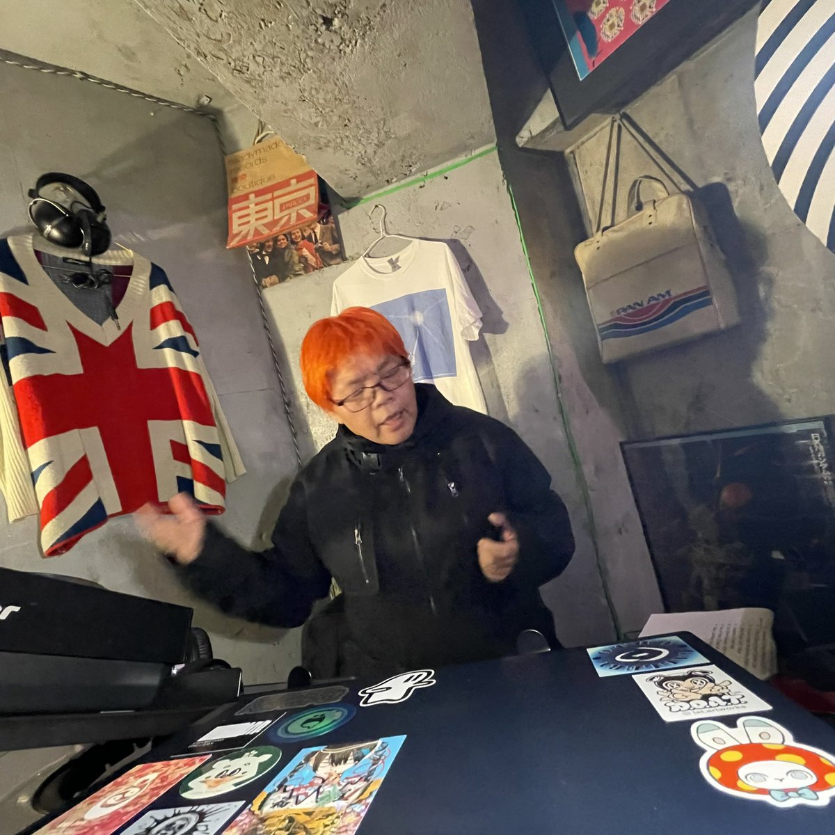 大胆に✨
 メン・ウィズアウト・ハットのIn Glorious Daysプレイなう

I AM ELECTRO