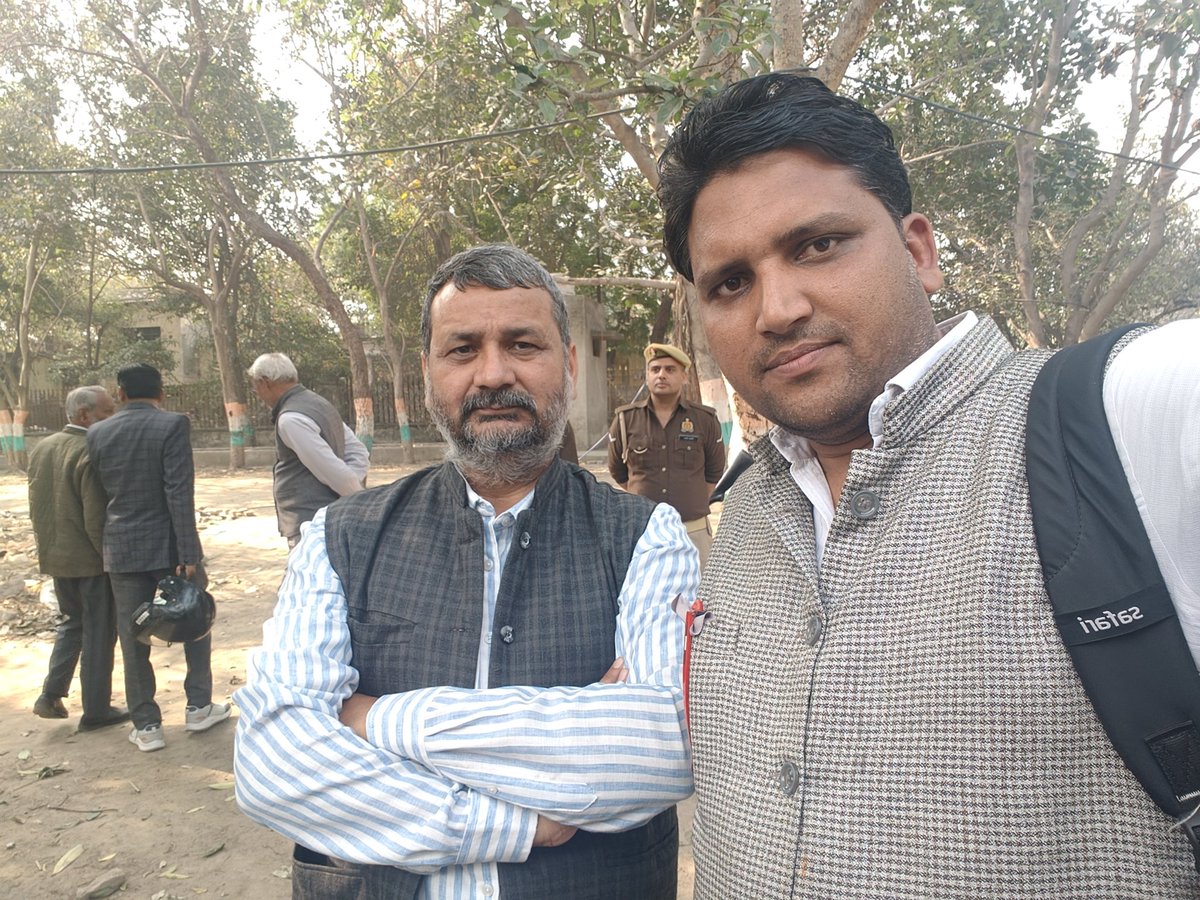 tarunchauhangn's tweet photo. #JusticeForTeachers https://t.co/RKruDEaaVK