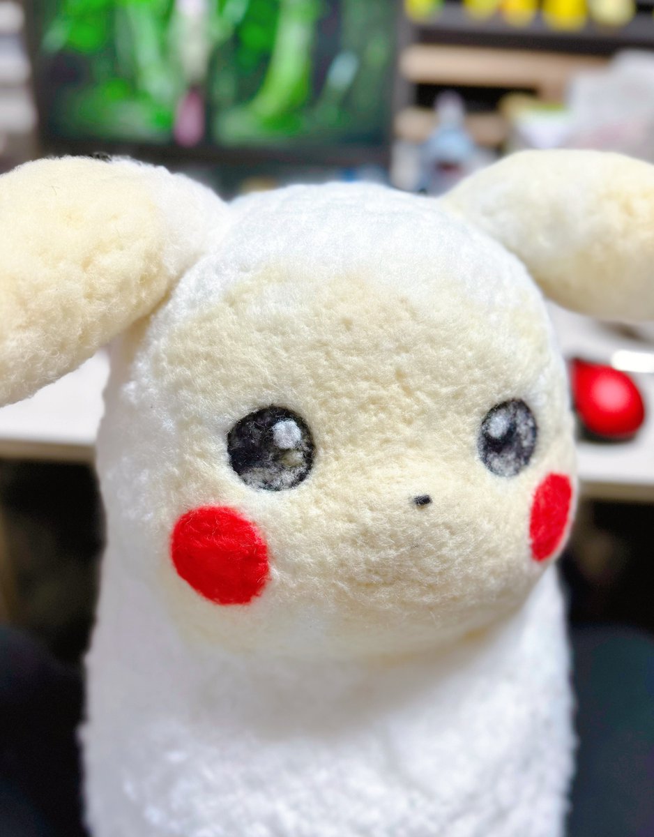 お耳にワイヤー入れて可動式にした(⚫︎◕ ‧̫ ◕⚫︎) できればお目目