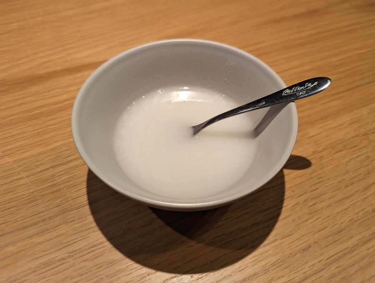 umi0065's tweet photo. 離乳食教室参加したり本読んだりした結果、高まりすぎて10倍がゆにチャレンジ🍚（早すぎ）レコルトのレシピ通りに作ったらボタン押すだけだった！最高！夫にも強制的に食べさせた https://t.co/oh3q5LYB1F