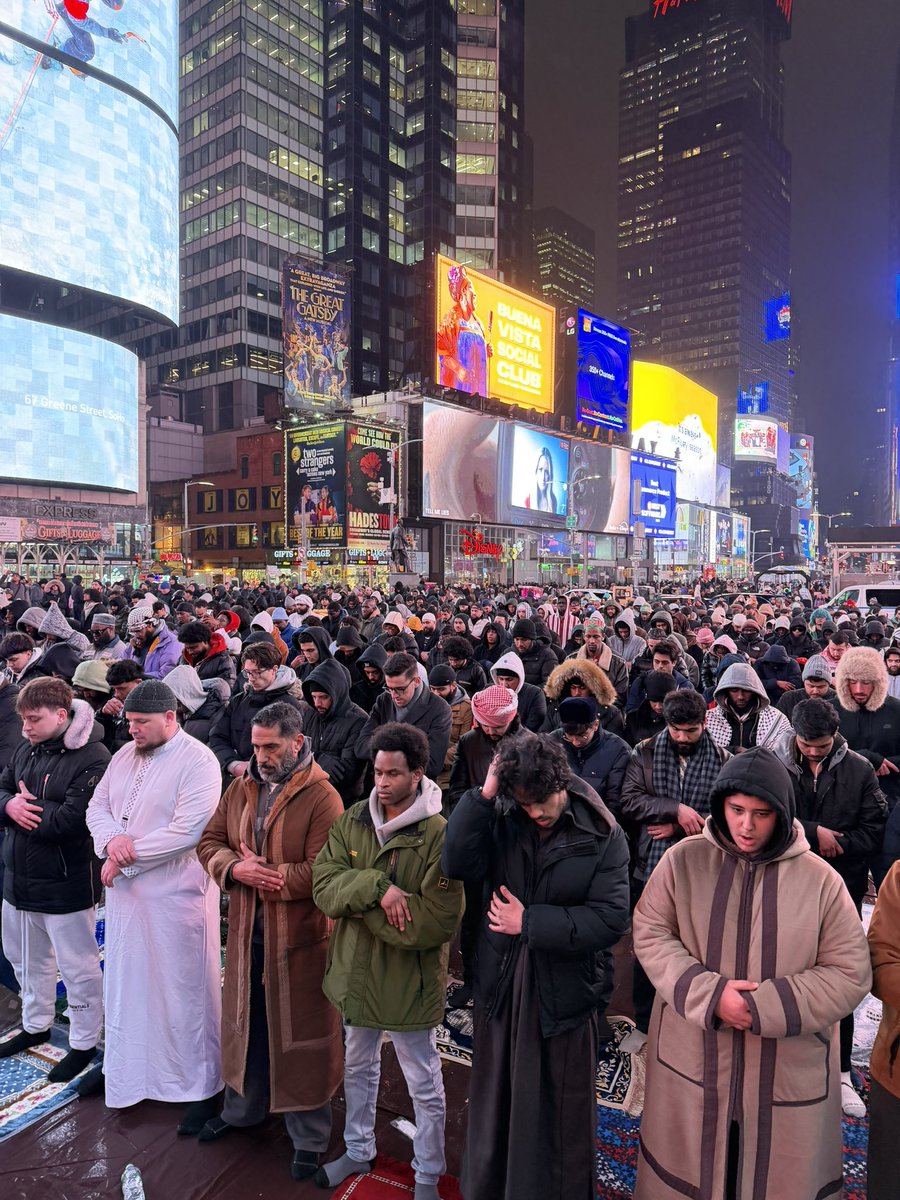 SNEAKO ALT tweet media