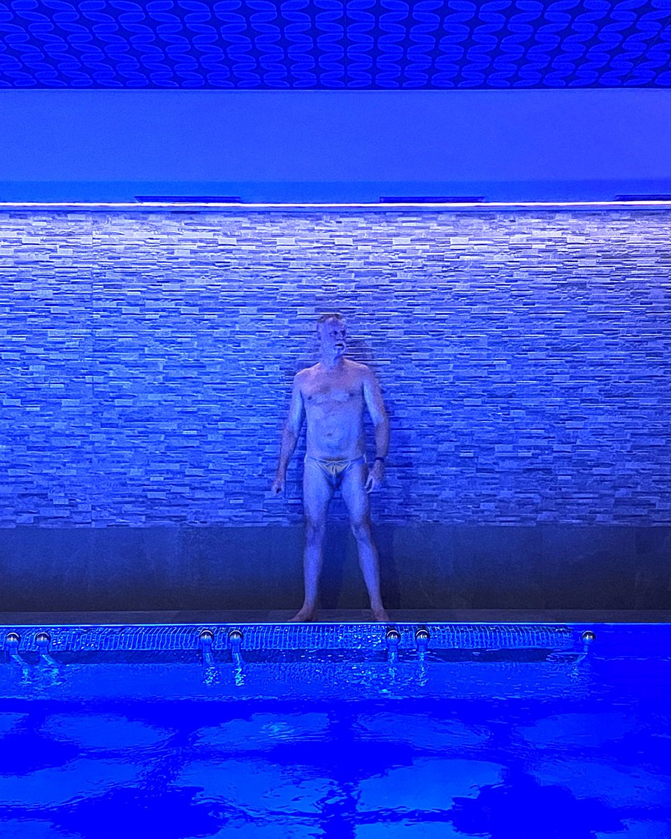 TheKurtWalters1's tweet photo. It’s been raining for 5 days now, so here’s something with a watery feeling.
.
.
.
#spa #Austria #liminalspaces #artist #BadIschl #gay #daddy #tallman #blond #scruff #queer #chill https://t.co/6AV9sDAeSe