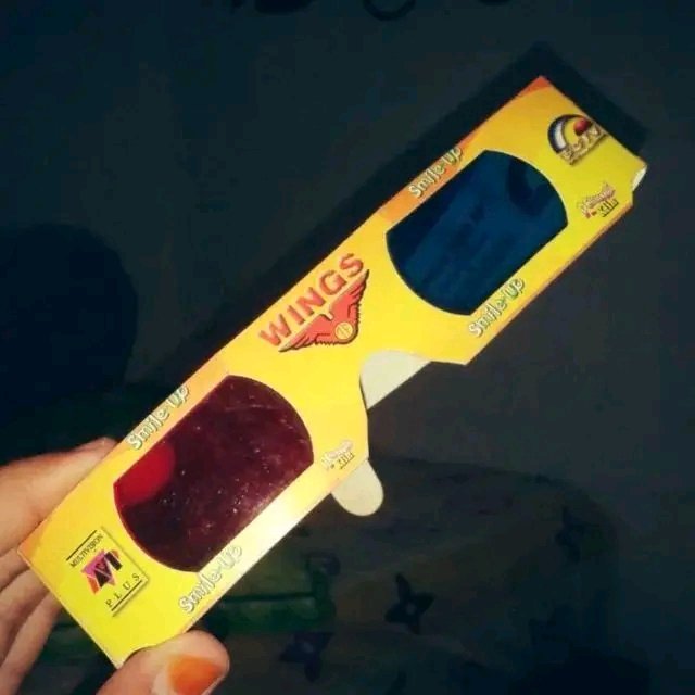 Yang dulu pernah pake kacamata ini bisa ngeliat apa sih?