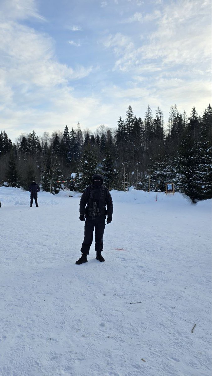 Сюрреалистичные новости: В Московской области ОМОН оцепили лесную опушку, где планировалось провести Бакшевскую Масленицу. Включились православные активисты, которые против языческого праздника.

🔥Но языческая масленица будет 22 марта. В день весеннего равноденствия.