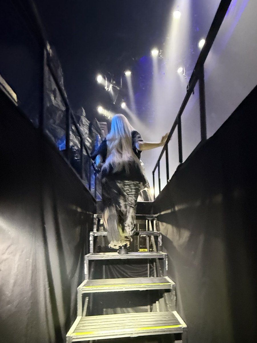 chanmina_staff's tweet photo. 【#AOD4 Day6 / Thank you💎】  

#ちゃんみな
AREA OF DIAMOND 4 @愛知
Day2ありがとうございました🖤

あっという間の愛知2日間。本当にほんとうにありがとうございました‼️
ご来場いただきました皆さま、改めましてありがとうございました💖

しるこサンド、ゆかり🤤🤤🤤
思い出🤍

愛知公演は、イベンター：サンデーフォークプロモーションさん。
そして会場案内・物販・ファンクラブまわり、そして楽屋周りではケータリングちゃん…たくさんの地元アルバイトちゃん達へも感謝です🖤

Next...宮城🐄

#CHANMINA