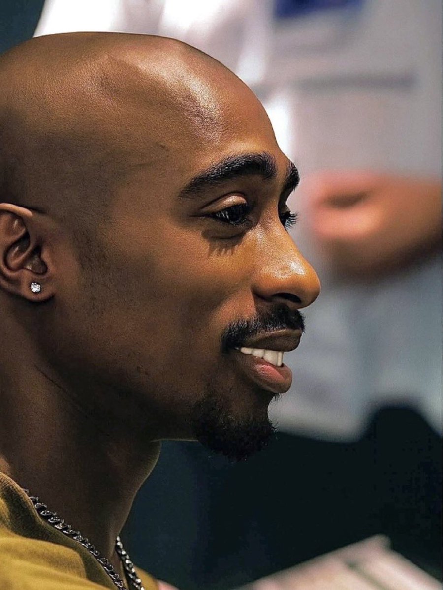 his pictures are always clear, how?