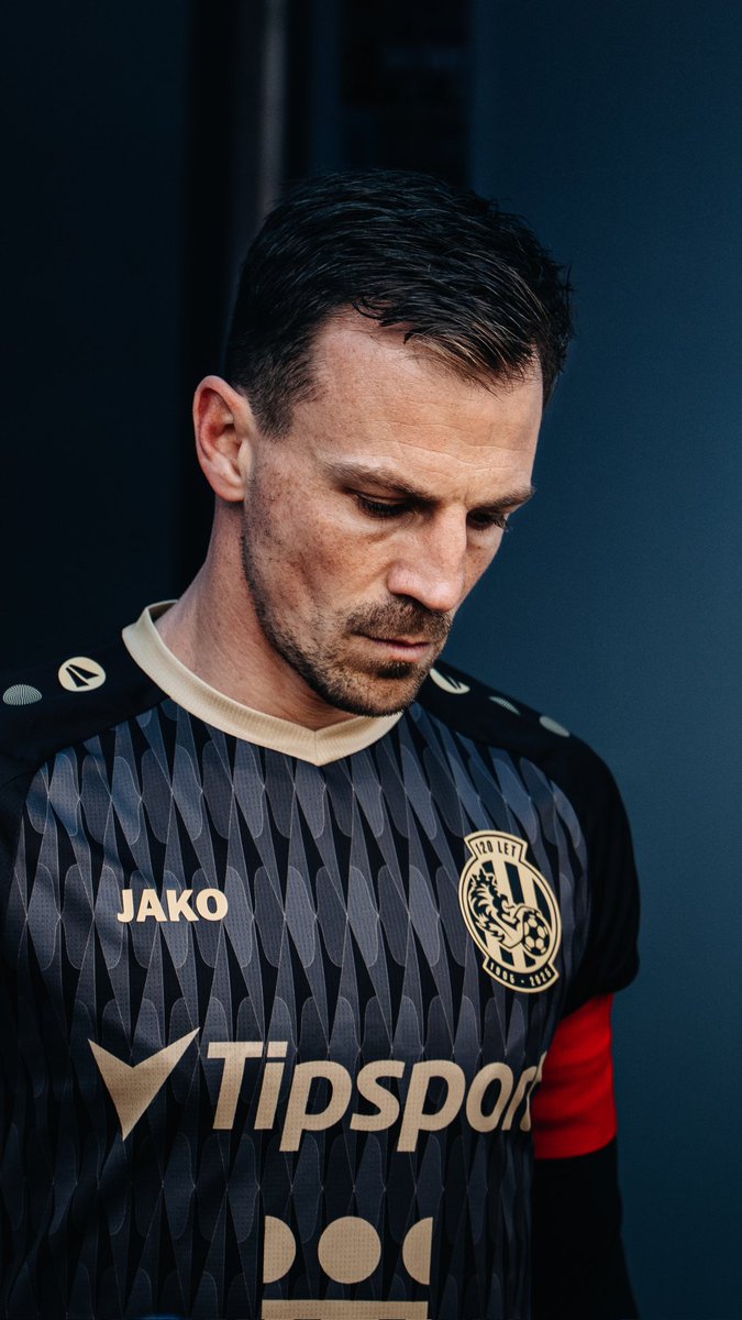 KraalJelimaan's tweet photo. Nižší xG než včera proti Zlínu měl @FCHradec jen na podzim proti pražským S (0.32 a 0.36). Přestože Hradec v této sezóně 5x dohrával v 10.
Včera votrokům chyběl #Darida a bylo jen 0.44 xG. Náhoda? Nemyslím si.
#ChanceLiga #FCHradec
📸 Michal Lenner (https://t.co/tgH1Fz9sWO) https://t.co/IINL0PyWXL