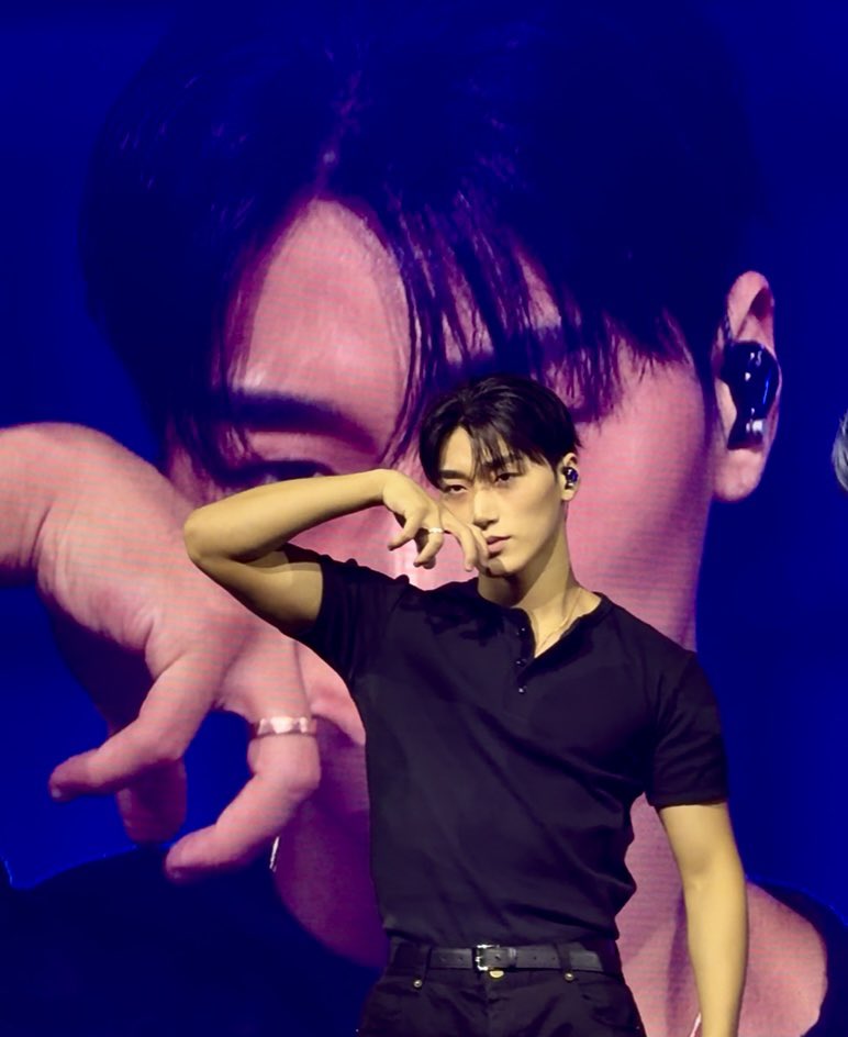 20250222 🇸🇬sound check

#SAN #산 #최산 #CHOISAN 
#ATEEZ #에이티즈  
#In_Your_Fantasy_Singapore