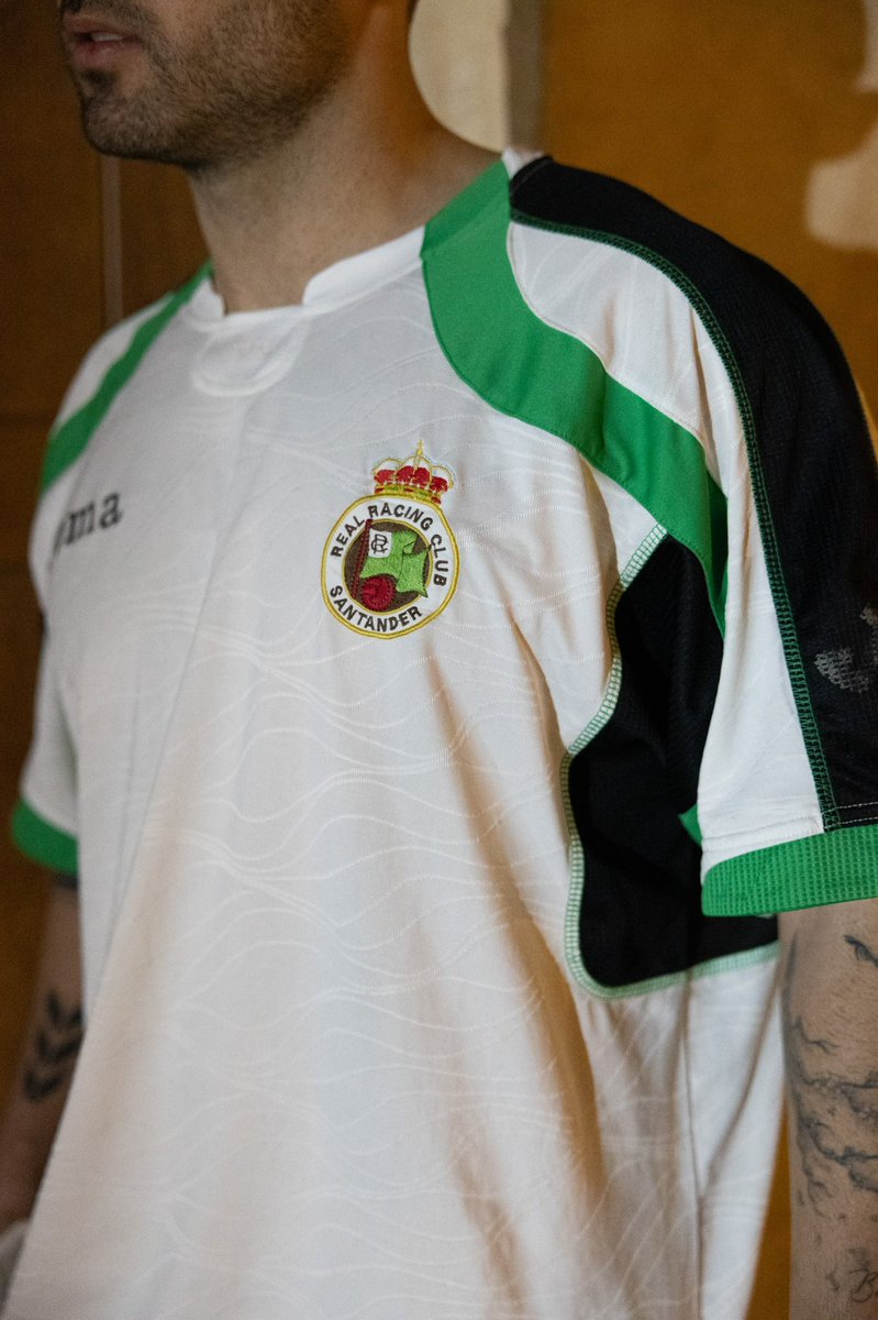 ✅AÚN DISPONIBLES ✅

Hazte YA con la tuya!

📦 Worldwide Shipping 

👉 elmatadorfootball.com 👈