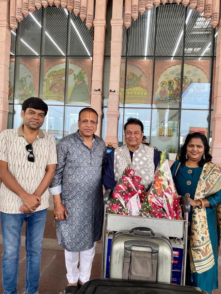 anupjalota's tweet photo. Landed in Ayodhya, excited to perform for you all in tonightโs concert! ๐ถโจ
#AyodhyaDiaries #LiveConcert #MusicJourney #OnStageSoon #SoulfulMusic #ConcertVibes #ExcitedToPerform https://t.co/fmiUwfdmvX