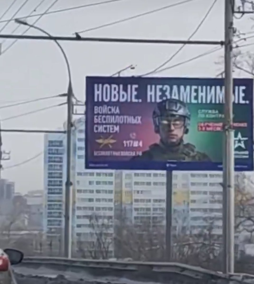 Простите, а куда делись старые незаменимые?🤔