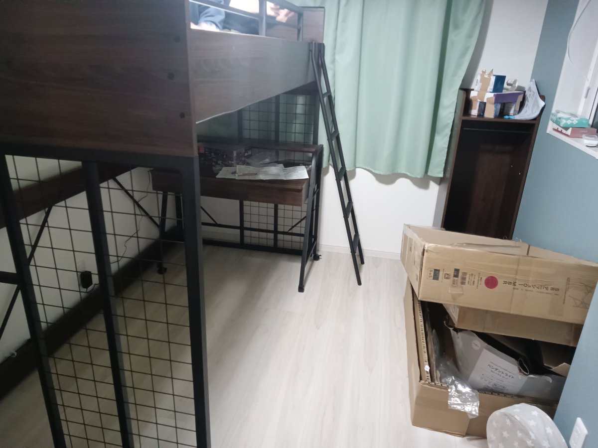 YW757's tweet photo. 大きなプラモデル完成
疲れた https://t.co/rlO9d7YWgZ