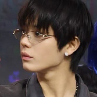 lngshotfess's tweet photo. lng! Eh tapi kepikiran gak sih kalau Ohyul udah 10 tahun debut vibes dia bakal jadi kayak Dean https://t.co/jyIclKNGOj