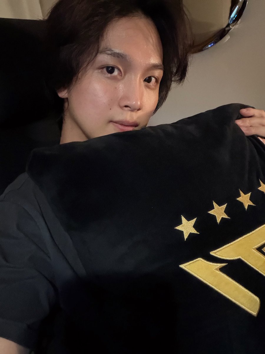 260222 haechan 🐻💭

“T1, let’s go!”