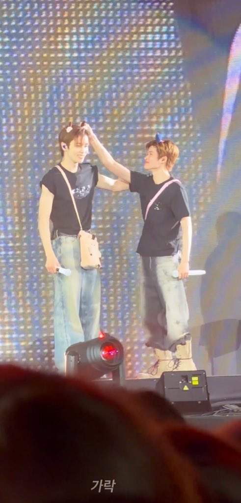 ＿             SUNGCHAN

　　　  　／＞　  フ
　　　 　 | 　_　 _l
　 　 　／` ミ＿xノ         ₛₒₕₑₑ
　　   /　　　 　 |
　　 /　 ヽ　　 ﾉ            ╱|、
　   │　　|　|　|             (˚ˎ 。7
 ／￣|　　 |　|　|             |、˜〵
 | (￣ヽ＿_ヽ_)__)           じしˍ,)ノ