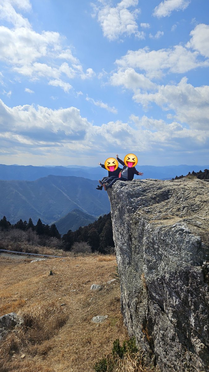 mochidomyoji's tweet photo. 【和歌山遠征⑦】
『#紀美野町 #極秘観光局』
あなたは紀美野町に隠された真実を全て解き明かした！

紀美野町を激走🎢❗
ランチ&amp;寄り道して7時間😅

写真🆗️らしいので、今日の絶景名場面を✨　(ついでに寄った"あらぎ島"も😁)

1箇所1問だけど、絶景だらけの紀美野町よき✨
要ドラテク🏁😁

#maane https://t.co/4u05tQz1Cm