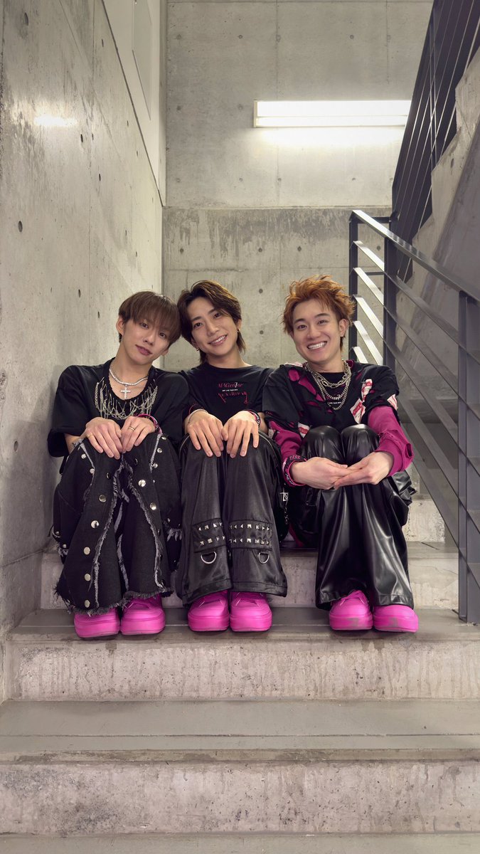 ___motoic's tweet photo. ちょっと可愛すぎる御三方 https://t.co/8P8IwdUUhd